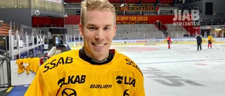 Nyförvärvet var med på is – berättar om strulet: "Jag har ingen aning om var mitt bagage är" • Junior vaktar Skellefteås kasse i kväll