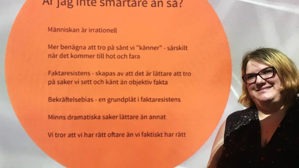 Sara Nilsson Westerdahl, föreläser om källkritik och säkerhet på internet.