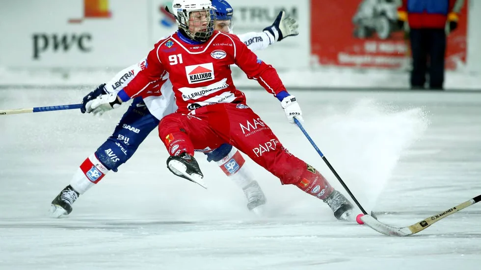 En bra kväll. Chistoffer Norin hade en helkväll med tre mål mot HT Bandy.