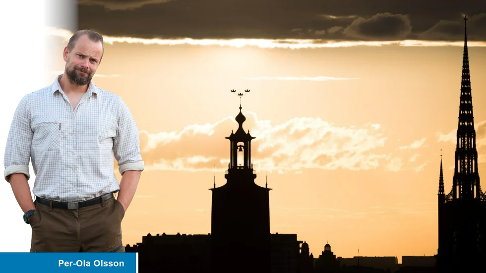 Moderaterna har tvingats lämna Stockholms stadshus. Men inte på grund av M-väljarna i resten av landet utan för att de var för dåliga. 