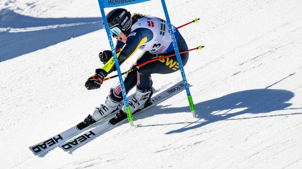 Sara Hector var näst snabbast i kvalet i parallelltävlingen i alpina VM.