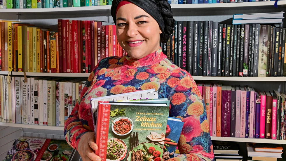 Matprofilen och bloggaren Zeina Mourtada, är en av de kvinnor i Sverige som bär slöjor av olika slag.