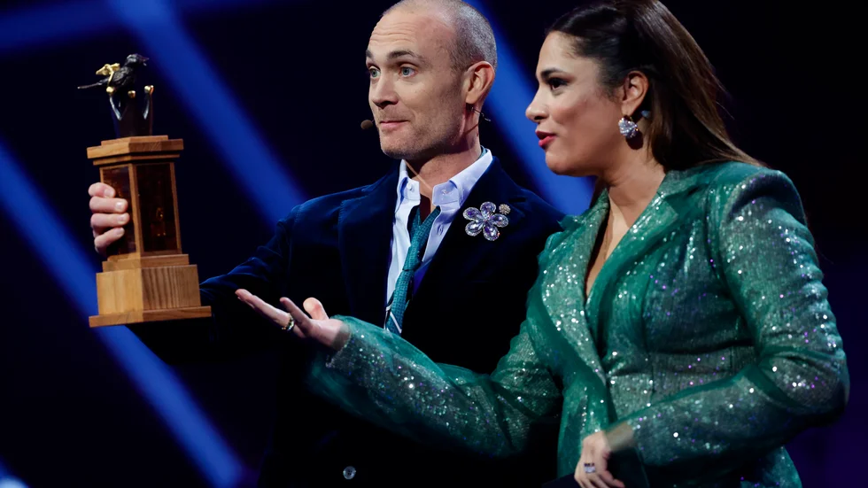 Programledarna för Melodifestivalen 2023, Jesper Rönndahl och Farah Abadi fick inte veta att tv-tittarna inte kunde se dem.