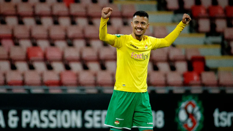 Arash Motaraghebjafarpour flyttar till Kalmar. 