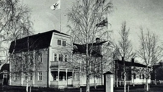 Godtemplarhuset vid Hamnplan, som 1932 såldes till Konsum i Piteå. Under 1960-talet inköptes byggnaden av kommunen för att sedan rivas.