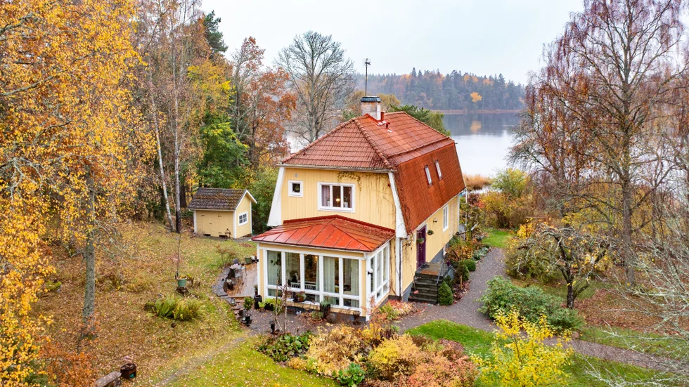 Villa Fjällbo Granhöjden i Marielund, vid sjön Trehörningen, var det objekt som klickades mest på Hemnet den senaste veckan. 
