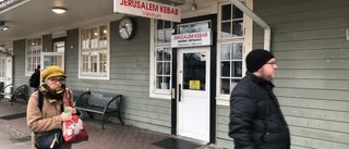 Vänthallen som alla längtar efter – och den nästan ingen använder: ”Snart har vi 300 pers som står här och väntar”