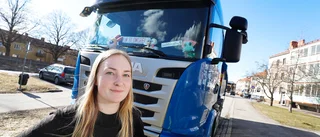 Lastbilschauffören Michaela om höjdhindret: "Det enda det räddar är tågtrafiken"
