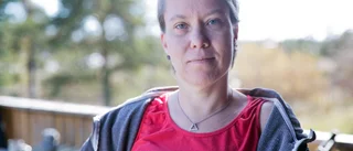 Mia fick lära sig äta, klä på sig och gå – igen • Berättar om sorgen och anmälan mot lasarettet • ”Trodde jag skulle dö”