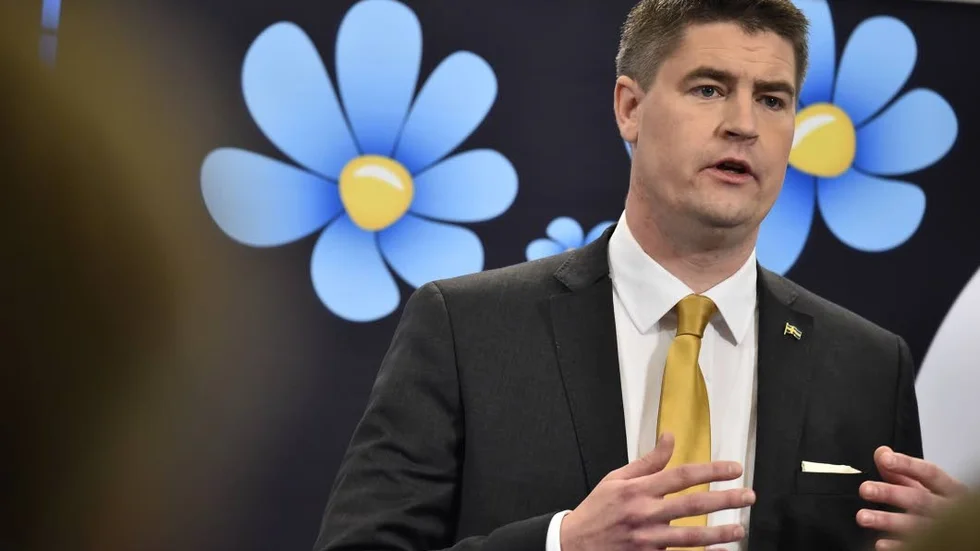 Vill ha mindre invandring. SD:s ekonomiskpolitiske talesperson Oscar Sjöstedt presenterar en budget som innehåller en kraftig sänkning av anslagen till migration och integration.