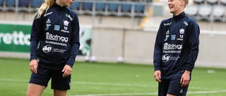 Nu lever fotbollsstjärnan som hon lär – efter unika lösningen: "Hade inte gått annars"