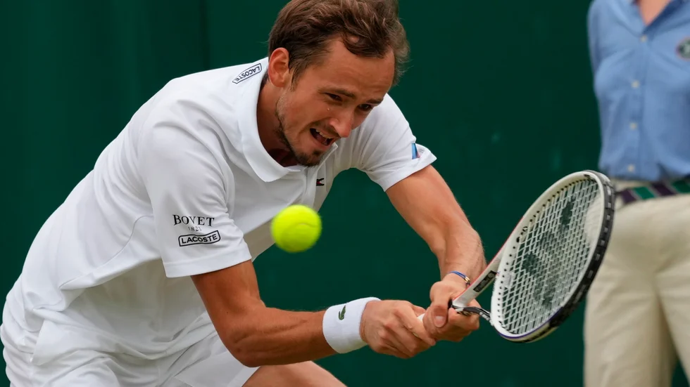 Ryske världstvåan Daniil Medvedev är en av spelarna som inte är välkommen till årets upplaga av Wimbledon. Arkivbild.