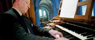 Därför lämnade Claes Holmgren domkyrkan
