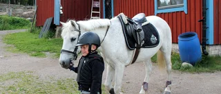 Jubileum för ryttarklubben – Barbro Källung har drivit stallet i 30 år: "Jag får leva med det jag älskar"