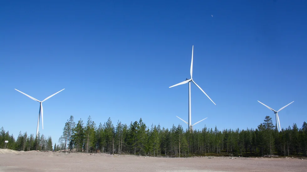 Insändarskribenten undrar om Norrland ska vara beroende av andra.