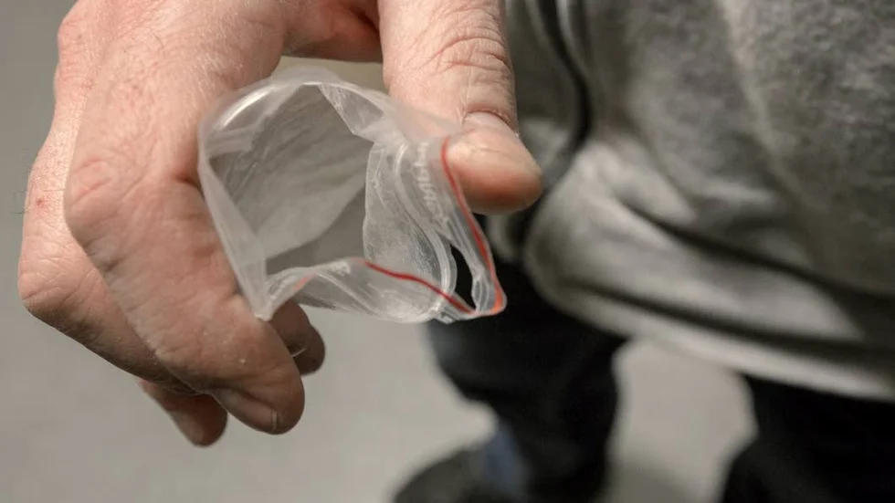 Amfetamin. 41-åringen hade ett halvt kilo amfetamin i väskan.