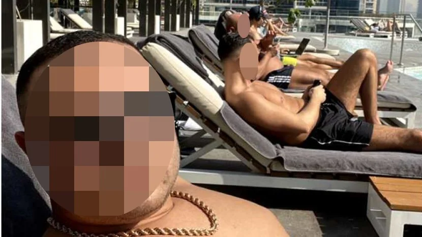 27-åringen, till vänster, ska ha bett en kriminell ledare i Uppsala att ordna någon som kunde bränna ner krogen. Detta enligt polisens analys av krypterade chattar. 