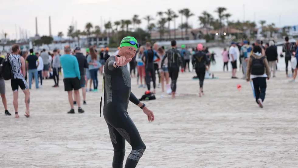 Michael Thorén, här i Ironmankvalet på Mallorca tidigare i år, är skadad och missar Ironman i höst. Detta på grund av ett muskelfäste som är helt av. "Jag blir lite rädd för mig själv", säger Thorén som kört på hårt utan att känna efter.