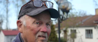 67 år som stenhuggare och än ska han inte sluta • "När det blir tråkigt går jag hem" • Har skapat konst runt om i landet