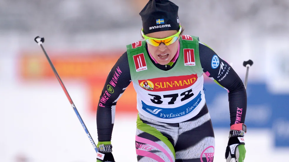 Anna Haag har tillsammans med skidkollegan Therese Johaug skrivit en debattartikel om kvinnors hälsa.