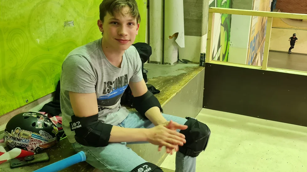 Ron Silver, 14 år, från Linköping har kört kickbike i 6 år och tävlar i Pro-klassen.