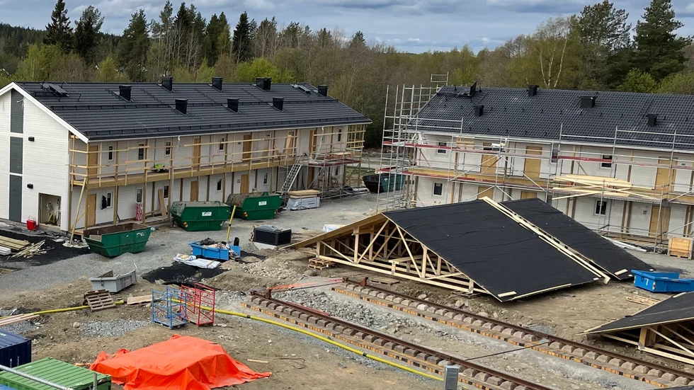 Kvarteret Kvarnbacken i Kåge är ett lyckat exempel på hur Skebo satsar på att bygga nyproduktion i ytterområdena. Här blir det lägenheter centralt i Kåge och naturskönt vid älven. Beräknad inflyttning är sommaren 2023.