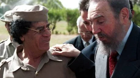 Fidel Castro. Här på ett foto från 2001 med Libyens Moammar Gadaffi.Foto: Liborio Noval/scanpix