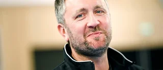 Landslagspelarnas hyllning till Boden Handbolls tränare