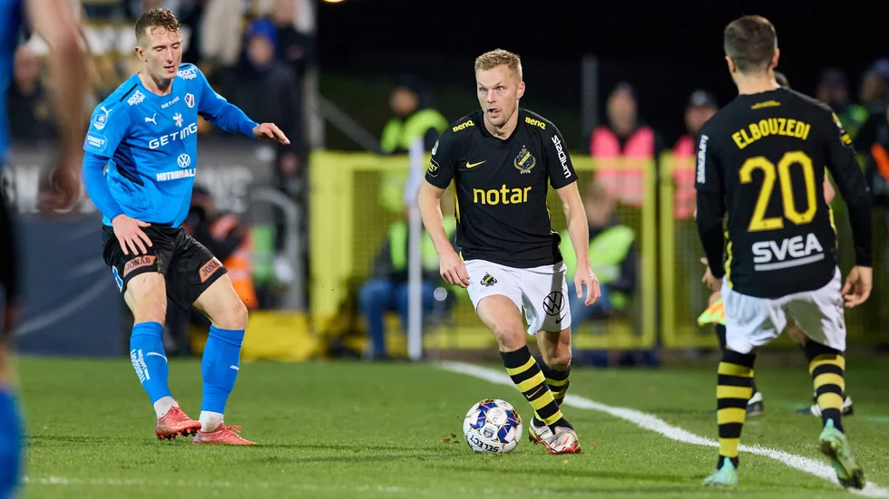 Sebastian Larssons AIK missade hemmaplansfördel. I kvartsfinalen väntar nu Malmö FF. Arkivbild.