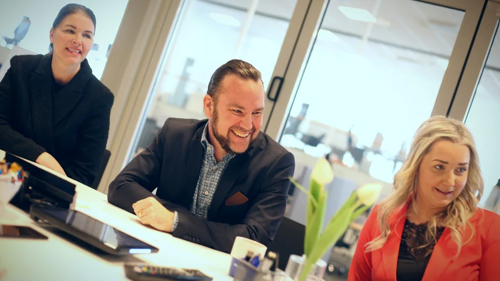 Viktoria Lundström, Tobias Lindfors och Therese Vikenback från Studentconsulting.