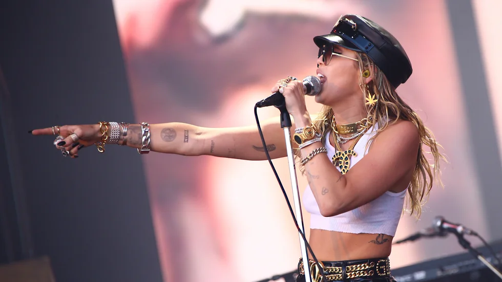 Miley Cyrus smittades av corona i Sydamerika, men skriver på Twitter att hon inte ångrar turnén. Arkivbild.