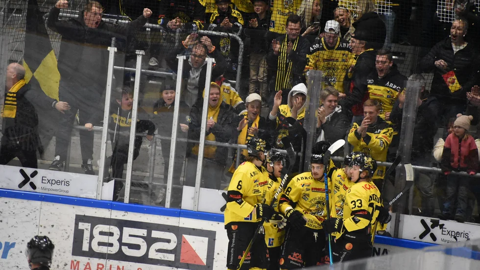 Blir det ny seger för Vimmerby Hockey? Segeltorp på bortais är nästa motståndare. 