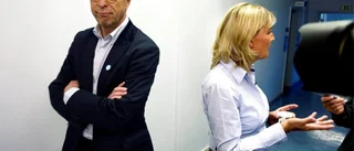 När ska S berätta?