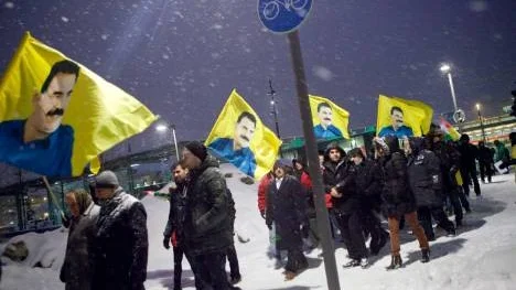 Kurdistans förening demonstrerar