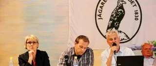 "Rovdjursfrågan är blodigt allvar"