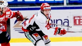 Erik Karlberg tvingas bort från Almtuna.