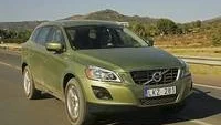 XC60 är mindre än XC90 och faktiskt aningen mindre än XC70 också, därav namnet.