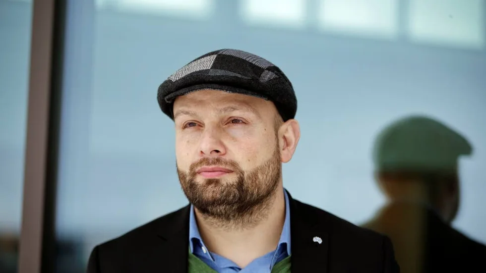 Noll tolerans. Mohamad Hassan, kommunalråd (L) ifrågasätter kommunens bidrag till föreningen Procyon efter söndagens skandal.