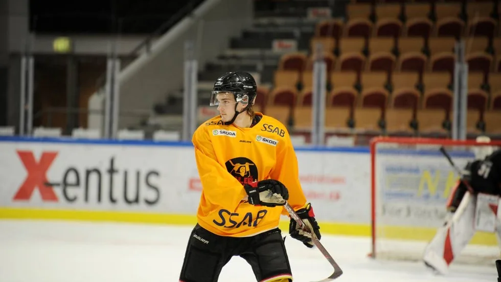 19-åriga Lucas Jidenius är uttagen till Luleå Hockeys trupp mot Växjö.