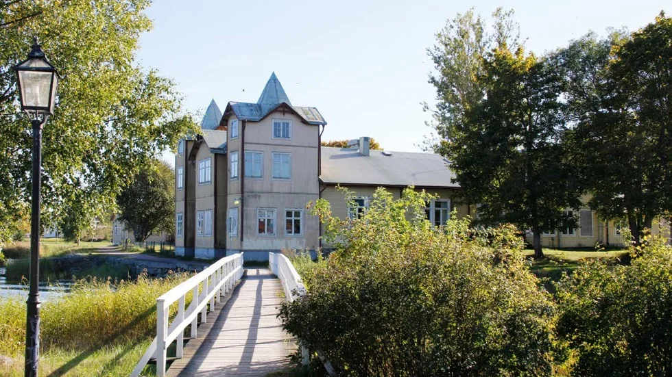 Societetshuset Källör ska restaureras under en treårsperiod och kommer enligt bygdegårdsföreningens planer att fungera som allmän samlings- och festlokal.
