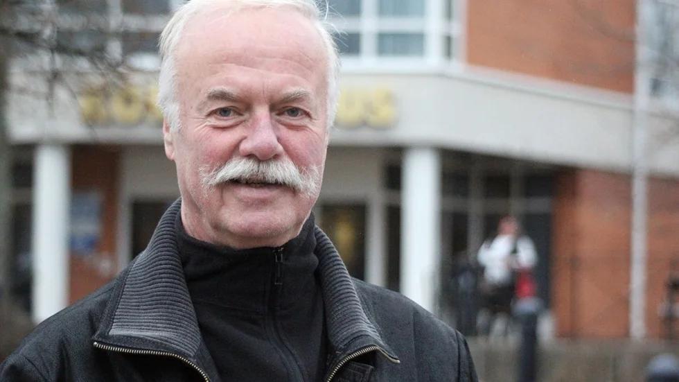 Lennart Beijer vill att fler politiker och tjänstemän ska åka tåg i tjänsten.