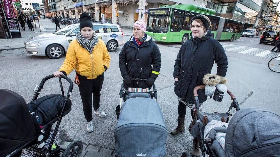 Lotta Ahltorp, Matilda Wallin och Kristin Åkerblom tycker att klimatfrågan känns ännu viktigare sedan de fått barn.
