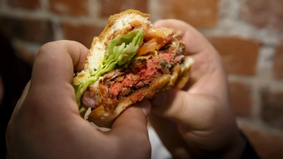 Riskfylld. Uppsalakrogen genomsteker inte sina hamburgare, konstaterar kontrollant.