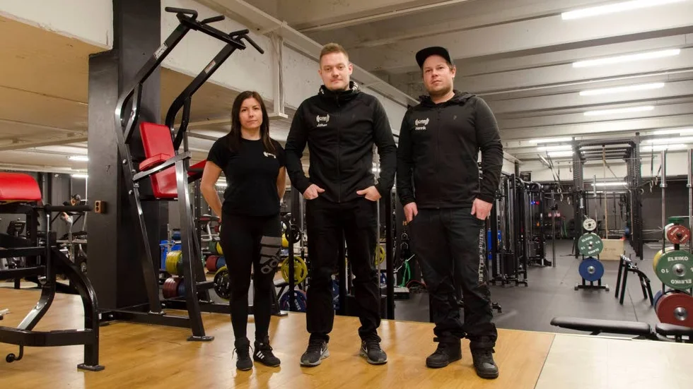 Stina Åkemalm, Johan Hannu och Henrik Krutrök äger CR8 som är Gällivares största gym.