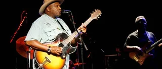 Blueslegenden blandade och gav