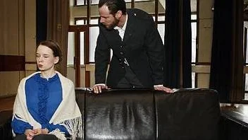 Anders Ericsson och Sara Backan Prytz spelar Ryttmästaren och Laura i Fadren. Uppsättningen har ambitionen att jämna ut kampen mellan huvudrollerna.