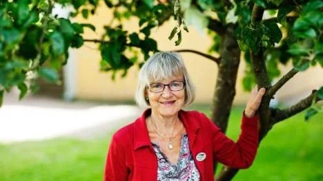 UNT-grattar, Lilian Stålhammar, 65 år