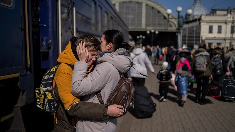 Miljontals ukrainare har tvingats fly för sina liv efter den ryska invasionen i landet. Nu startar en förening i Katrineholm en insamling för att stödja det krigsdrabbade landet.