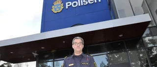 Polisen vill locka tillbaka anställda