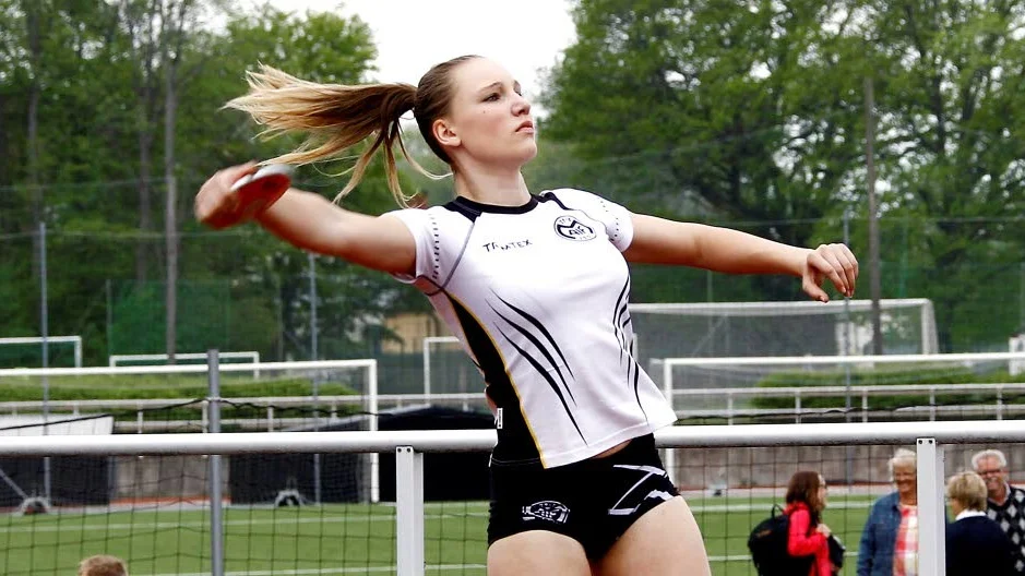 GULD. Maifs Anna Karlsson tog DM-guld i diskus på hemmaplan.